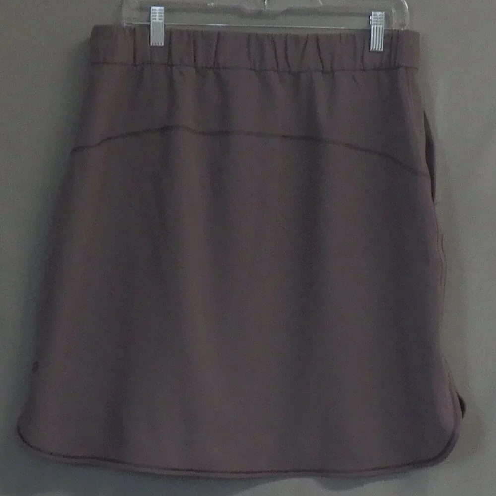 Lululemon Purple On The Fly Skirt - Picture 2 of 3